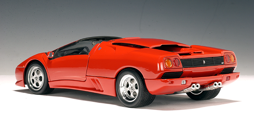 AUTOart Lamborghini Diablo Roadster Red 70091 in 118 scale mDiecast