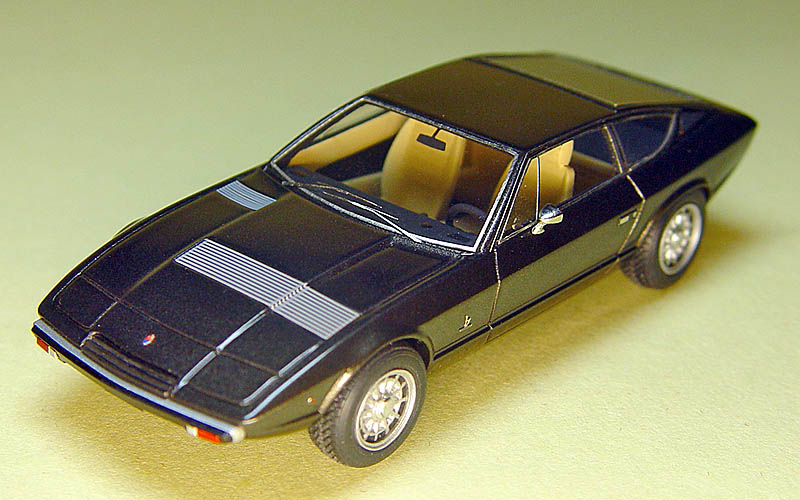 EMC 1974 Maserati Khamsin Bertone in 143 scale mDiecast