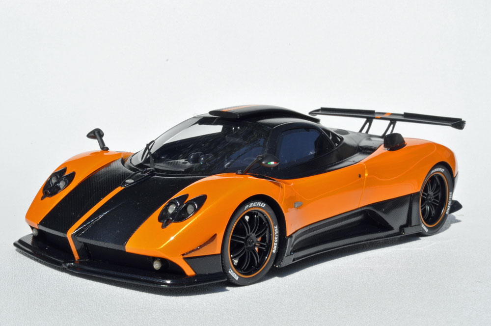 Peako Model Pagani Zonda Cinque Orange 18005ORZC in 118 scale 