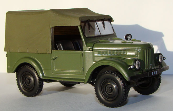 De Agostini 1953 GAZ69 Green 11 in 143 scale mDiecast