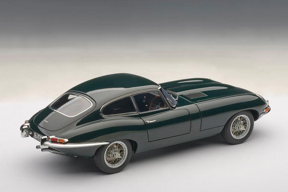 AUTOart: Jaguar E-Type Coupe Series I 3.8 - Green (73612) in 1:18 scale