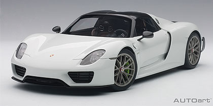 2013 Porsche 918 Spyder Weissach Package - Glossy White