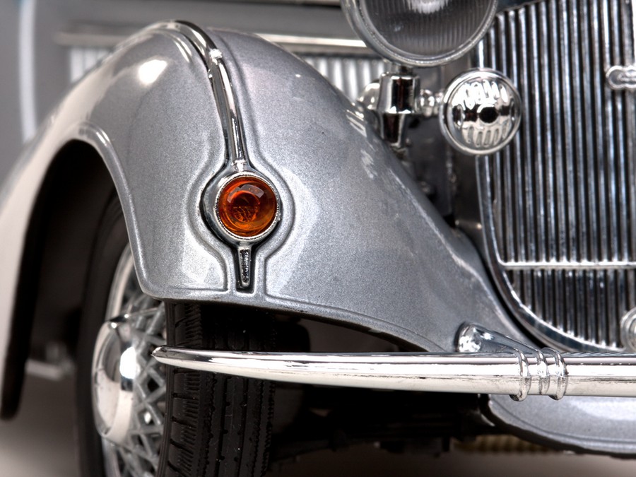 Sun Star: 1939 Horch 855 Special Roadster - Silver Grey and Dark