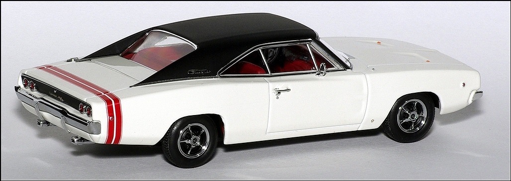 Minichamps: 1968 Dodge Charger Hardtop Coupe - White (400 144720) in 1:43 scale
. Picture provided by Natty, 2010-02-21 07:28:08