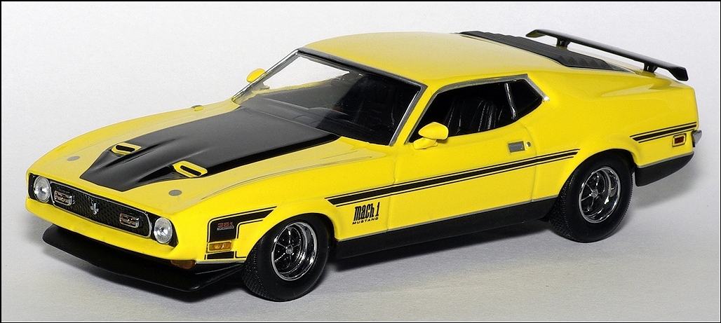 Minichamps: 1971 Ford Mustang Mach 1 - Yellow (400 087120) im 1:43 maßstab
. Picture provided by Natty, 2009-12-21 05:30:00
