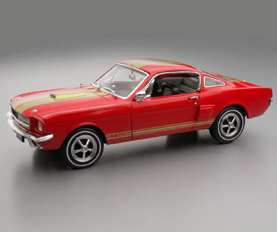 Kyosho: Shelby 350 Hertz - Red w/ Gold Stripe (03122R) im 1:43 maßstab
