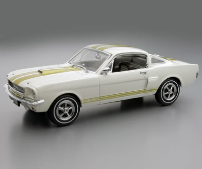 Kyosho: Shelby 350 Hertz - White w/ Gold Stripe (03122W) im 1:43 maßstab