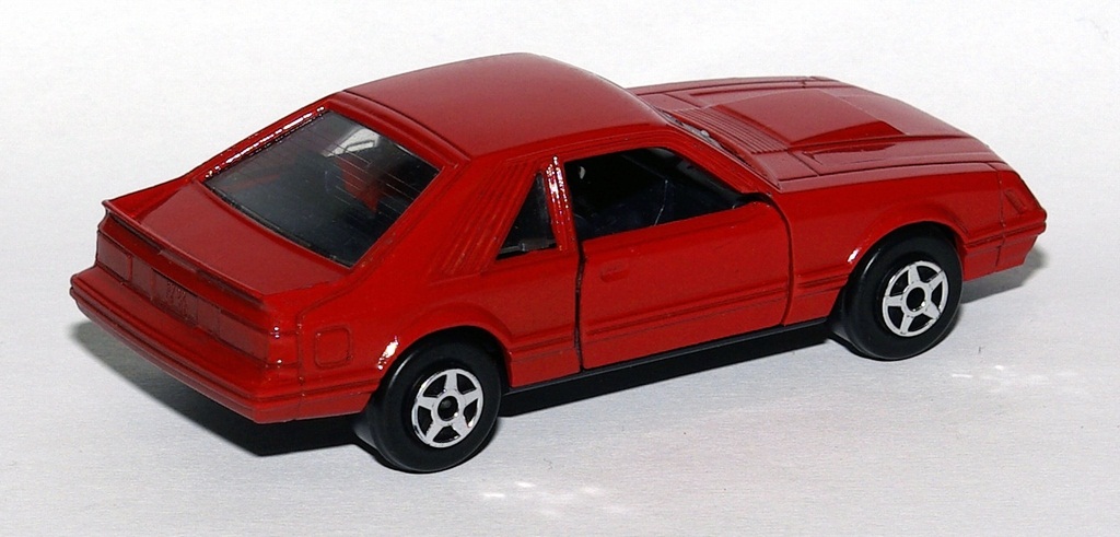Norev: 1984 Ford Mustang - Red im 1:43 maßstab
. Picture provided by Natty, 2010-02-20 08:36:49