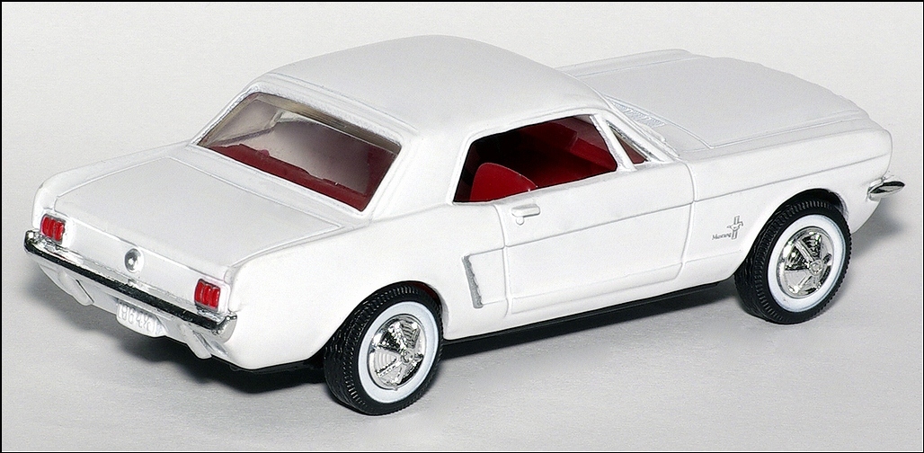 ERTL: 1964 Ford Mustang HardTop - White im 1:43 maßstab
. Picture provided by Natty, 2010-02-20 09:09:13