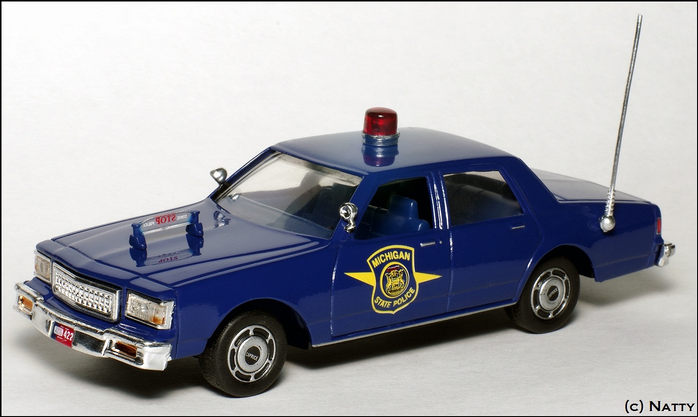 White Rose Collectibles: 1988 Chevrolet Caprice Michigan State Police (DEDF98005WMD) in 1:43scale