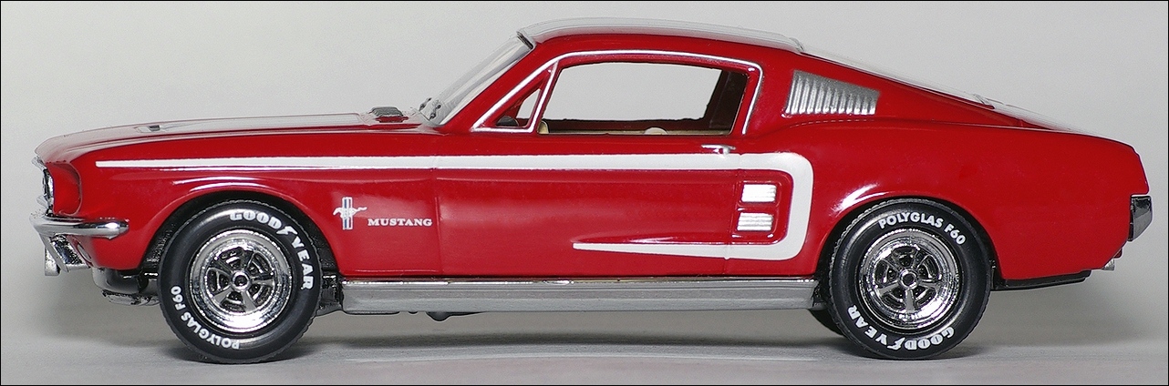Matchbox: 1967 Ford Mustang Fastback - Red/White Stripes (DY016/D-M) in 1:43 scale
. Picture provided by Natty, 2010-04-28 03:06:07
