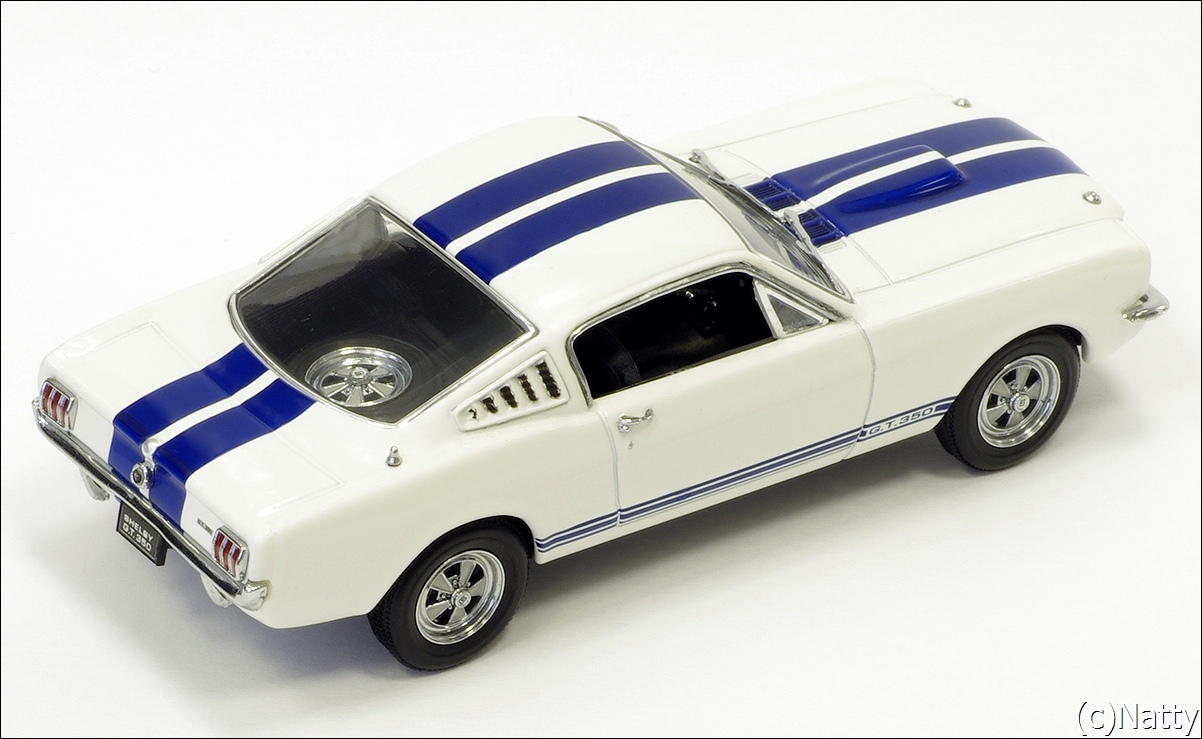 Kyosho: 1965 Shelby Mustang GT350 - White/Blue Stripes (03121W) in 1:43 scale
. Picture provided by Natty, 2011-06-02 06:02:33