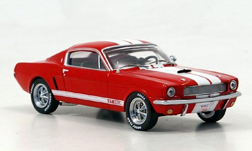 IXO: 1965 Shelby Mustang GT350 - Red with White Stripes в 1:43 масштабе