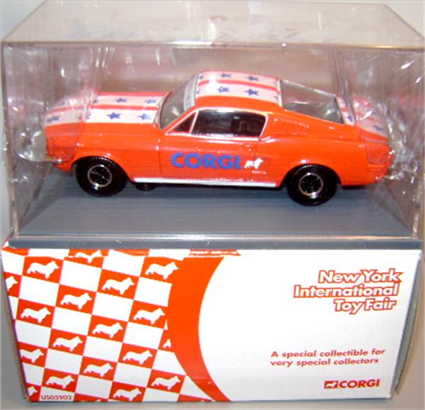 Corgi: Ford Mustang Fastback 2+2 - Red im 1:43 maßstab