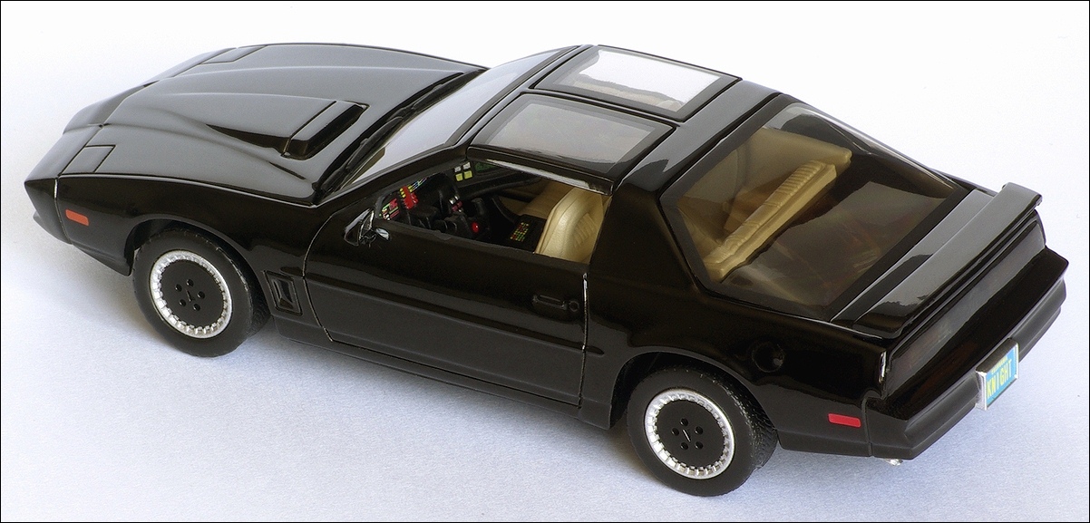 Aoshima: 1982 Pontiac Firebird Trans Am K.I.T.T. - Black (DISM79621) в 1:43 масштабе
. Фотография предоставлена Natty, 2011-04-05 01:09:31