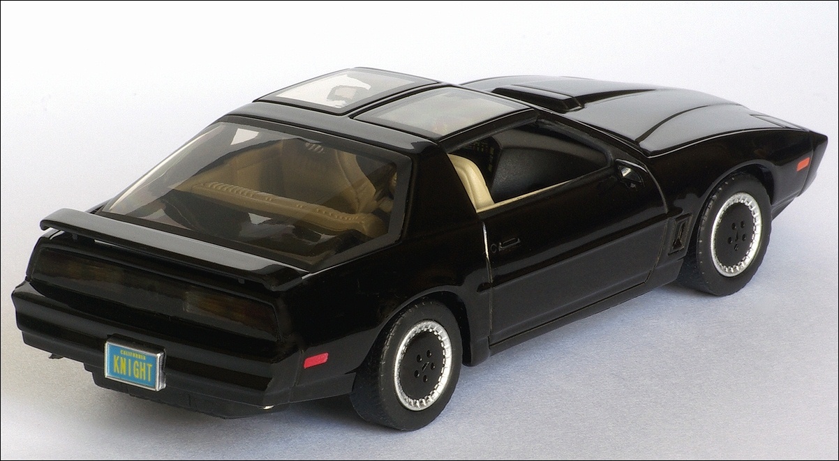 Aoshima: 1982 Pontiac Firebird Trans Am K.I.T.T. - Black (DISM79621) в 1:43 масштабе
. Фотография предоставлена Natty, 2011-04-05 01:09:58