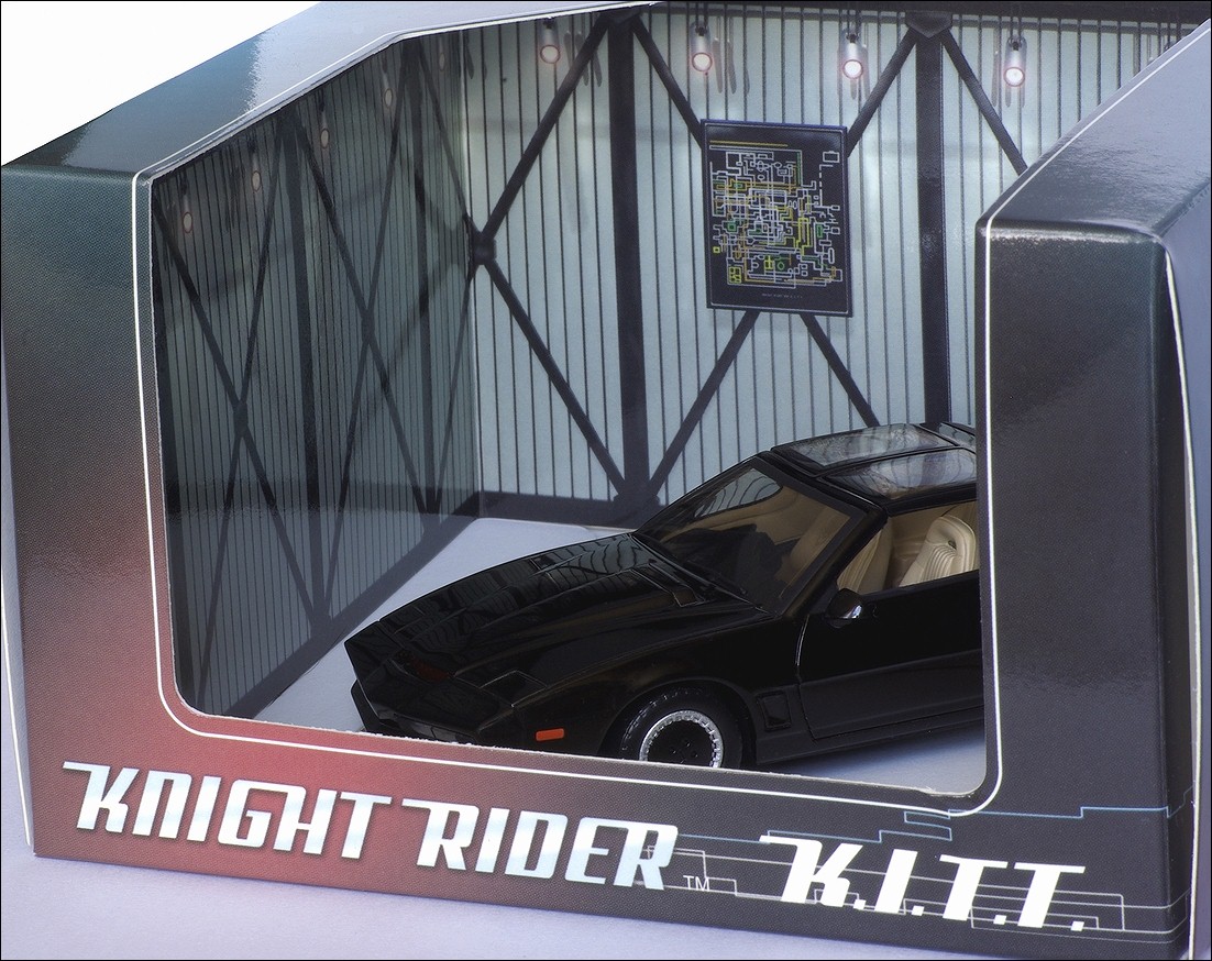 Aoshima: 1982 Pontiac Firebird Trans Am K.I.T.T. - Black (DISM79621) в 1:43 масштабе
. Фотография предоставлена Natty, 2011-04-05 01:10:16