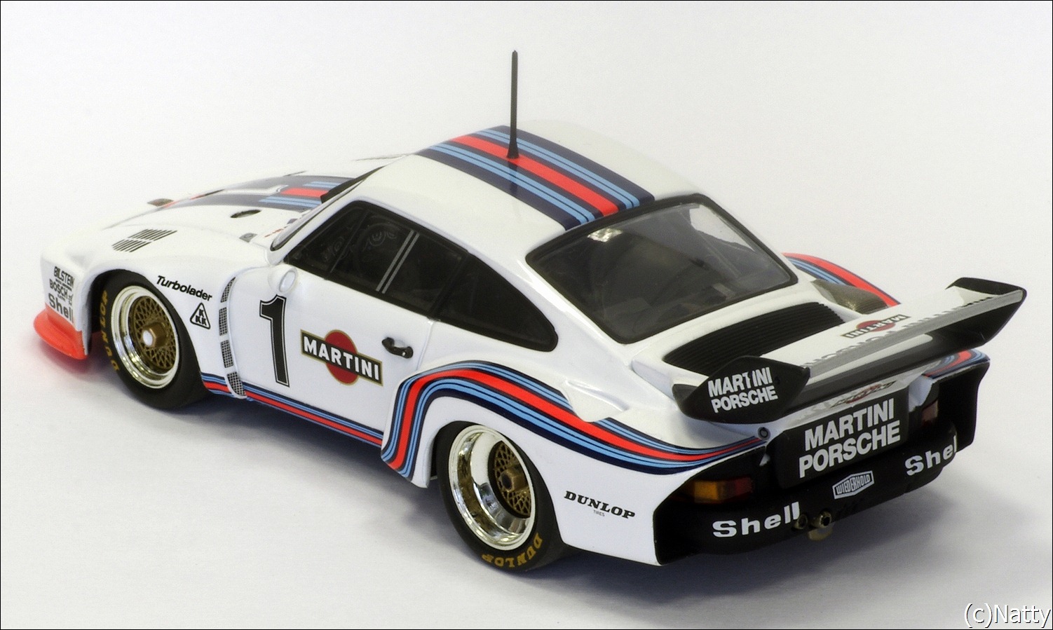 Minichamps: 1976 Porsche 935-76 - White (400 766301) в 1:43 масштабе
. Фотография предоставлена Natty, 2011-12-01 23:28:16