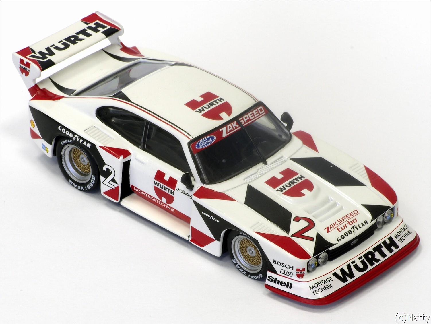 Minichamps: 1981 Ford Capri Gr.5 - White (430 818502) в 1:43 масштабе
. Фотография предоставлена Natty, 2011-12-01 23:56:51