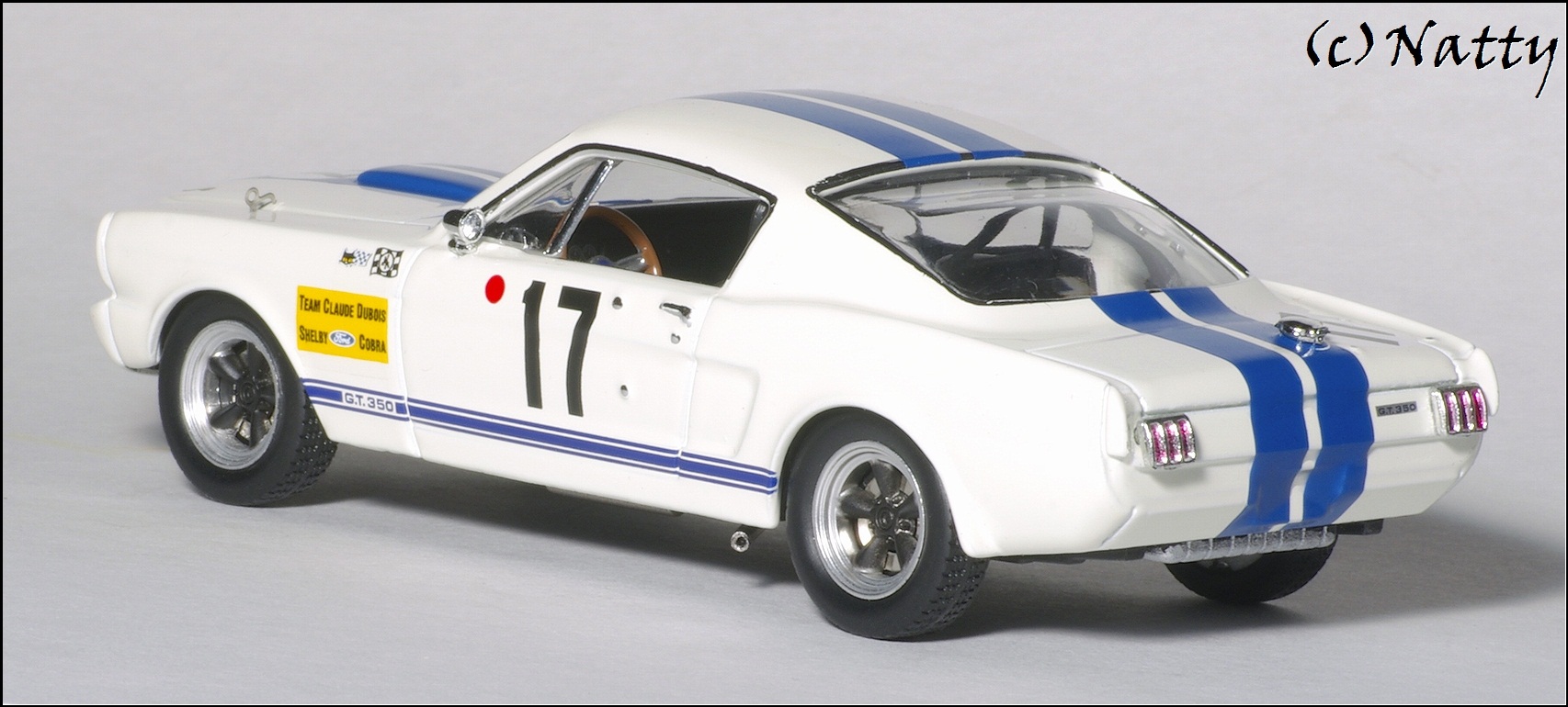 IXO: 1967 Ford Mustang Shelby GT 350R Le Mans - White (LMC132) в 1:43 масштабе
. Фотография предоставлена Natty, 2012-07-06 02:22:00