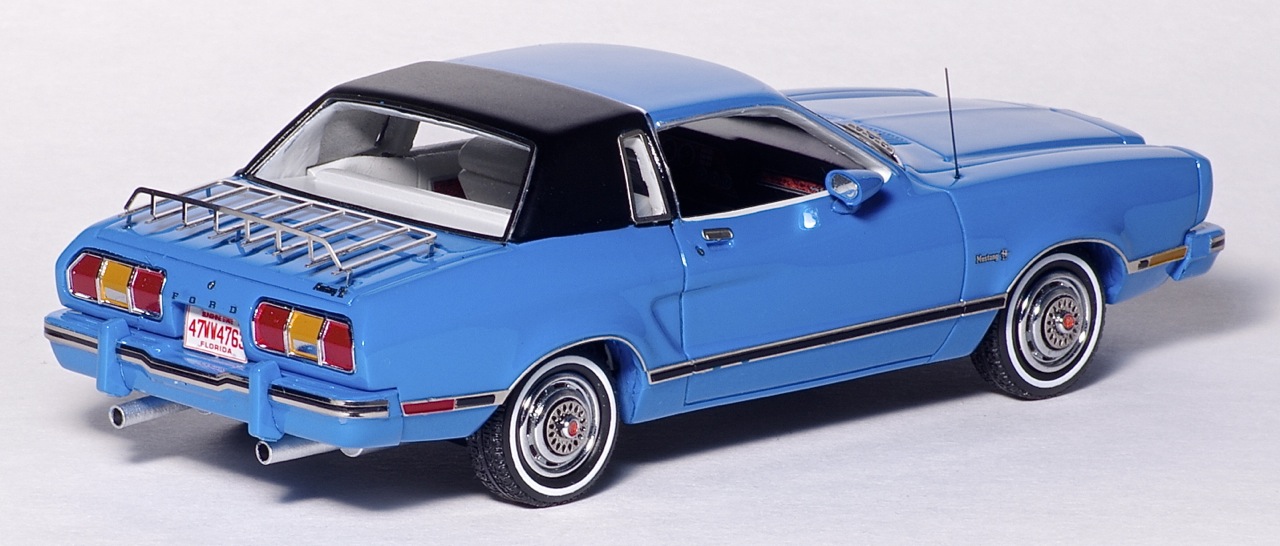 American Excellence: 1974 Ford Mustang II Ghia - Blue / Black (44760) in 1:43scale
. Picture provided by Natty, 2013-03-28 01:53:48