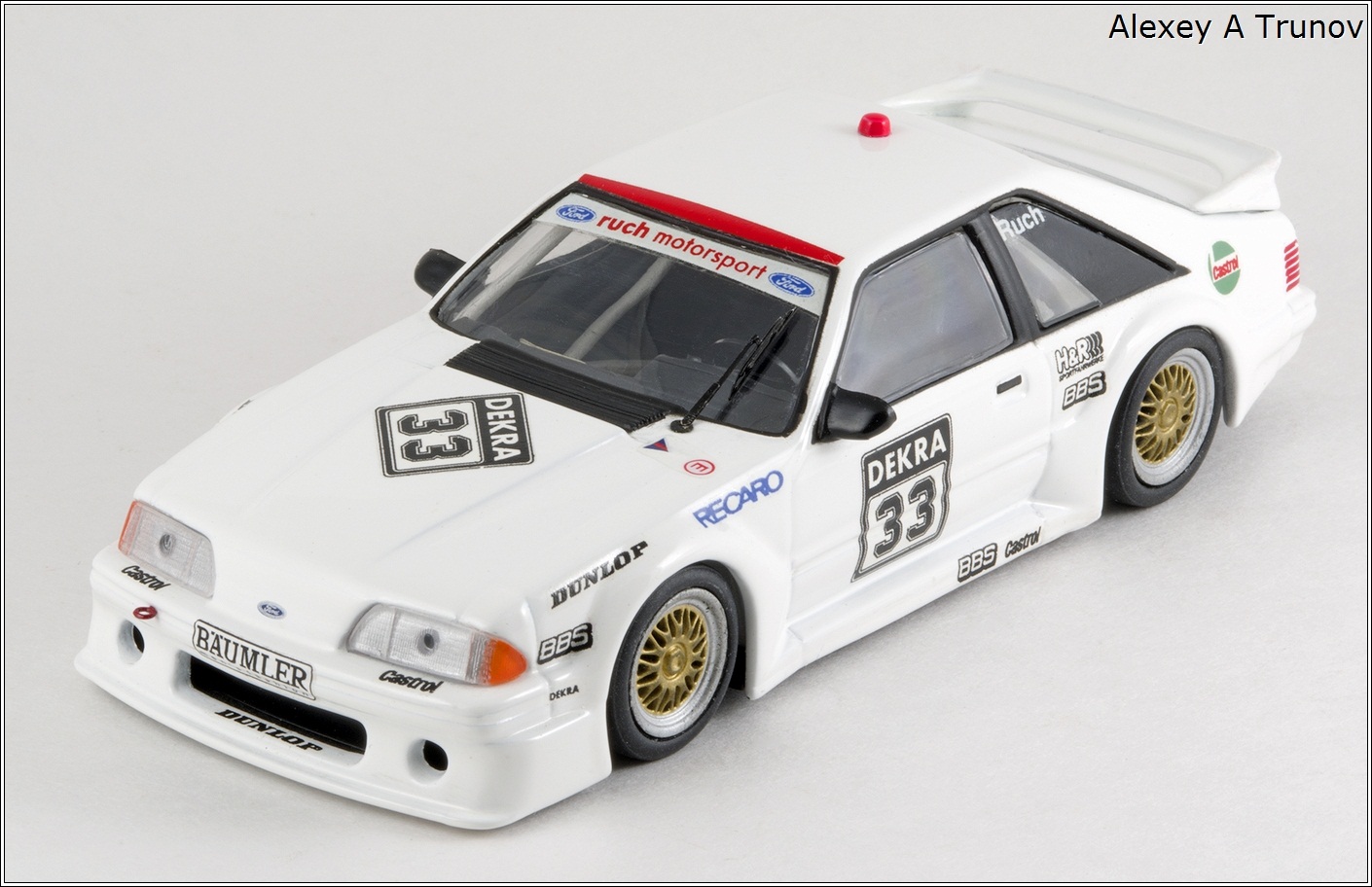 Minichamps: 1992 Ford Mustang DTM Gerd Ruch Zolder - White (MP430-948323 modified) в 1:43 масштабе