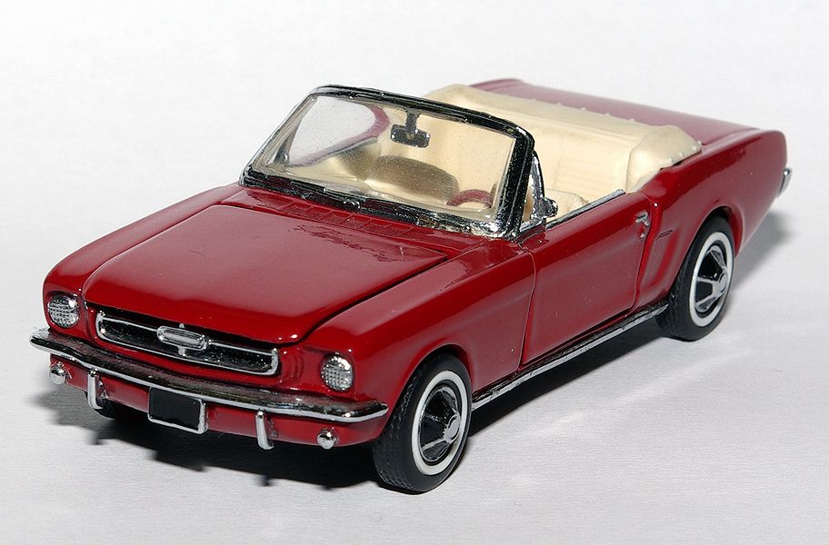 Franklin Mint: 1964 Ford Mustang Convertible Red (TC 18) в 1:43 масштабе