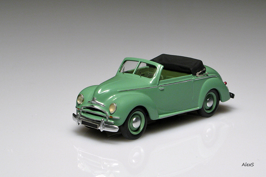 EMC: 1951 Ford Taunus 10M Cabriolet Deutsch im 1:43maßstab
. Picture provided by Alexey S, 2011-08-20 07:38:55