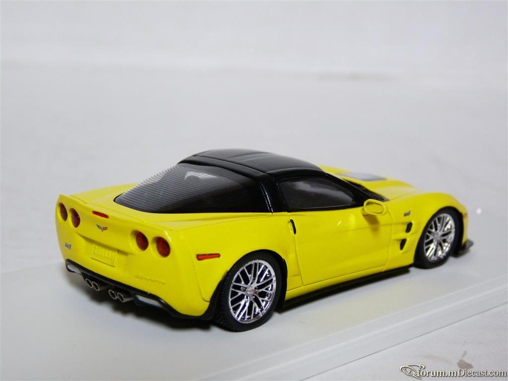 Luxury Collectibles: 2010 Chevrolet Corvette ZR1 - Yellow (101263) im 1:43 maßstab
. Picture provided by George, 2015-11-12 12:37:02
